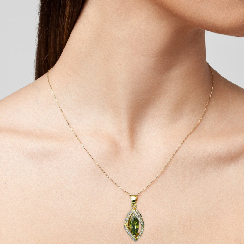 Stella 18K Yellow Gold Green Peridot Pendant & Earrings Set For Women