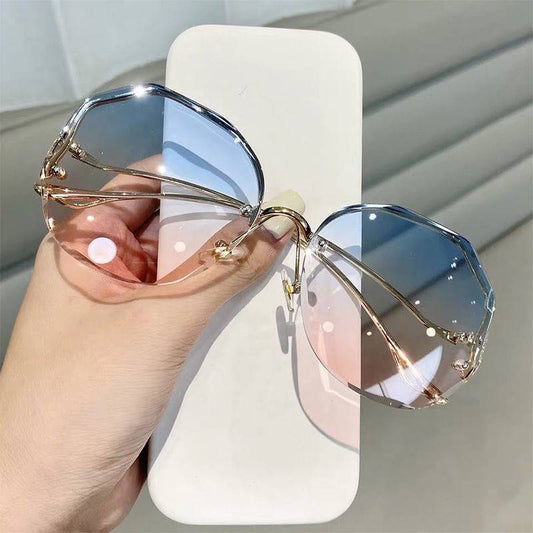 Fashion Sunglasses Women Metal Female UV400 Vintage Ladies Stylish Design Oversized Square Sunglasses For Women